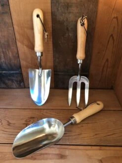 Garden Hand Tool Set - Hardwood And Stainless -Ed's plant shop garden hand tool set hardwood and stainless 954375