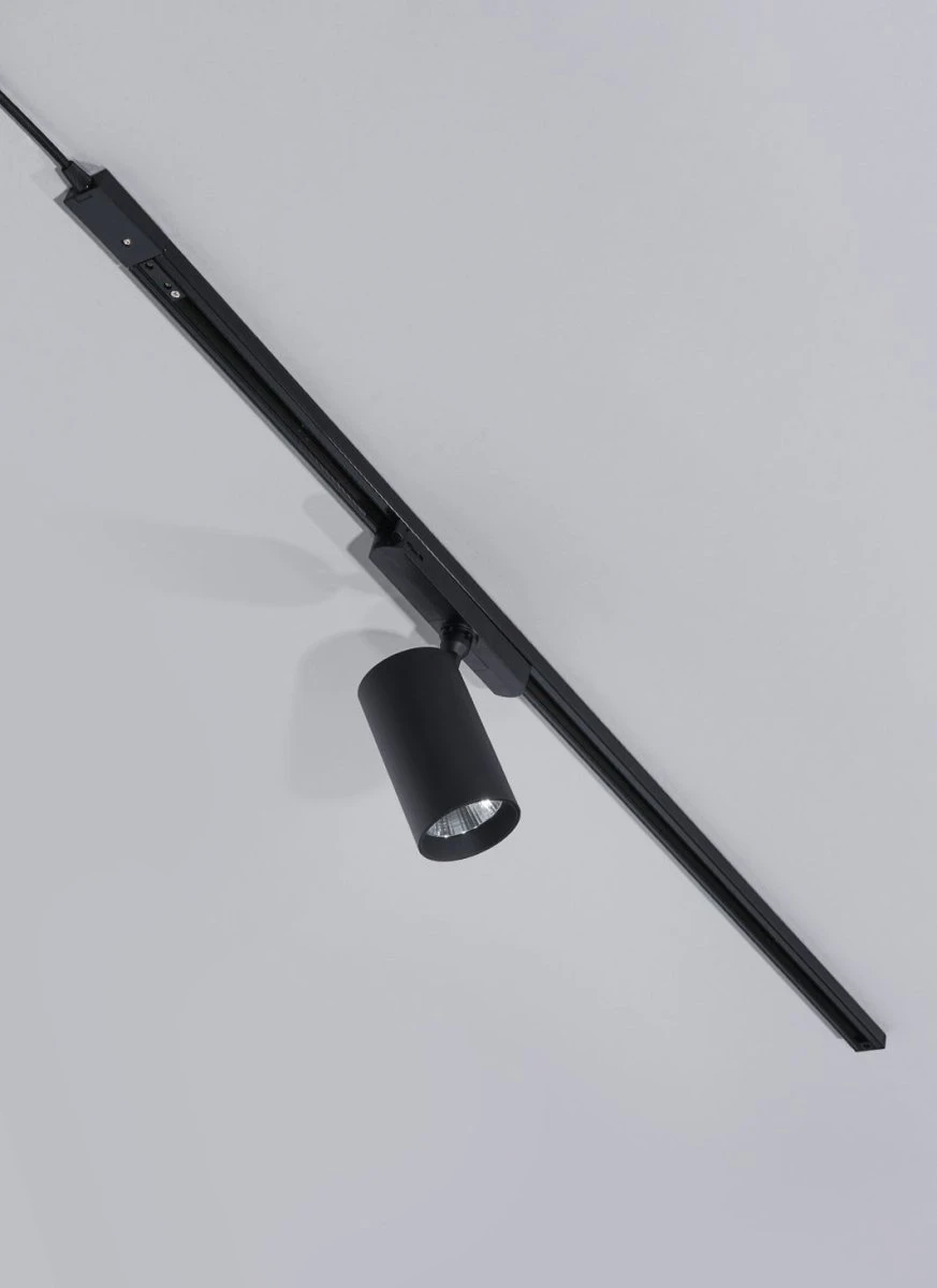 Highland™ LED Track Light System For Indoor Plants 12 Highland™ LED Track Light System For Indoor Plants - Image 10