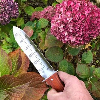 Katana Hori Hori Garden Tool – The Ultimate Gardening Knife 4 Katana Hori Hori Garden Tool – The Ultimate Gardening Knife - Image 2