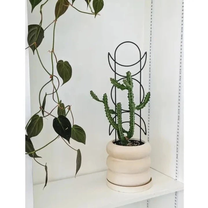 Metal Moon Phase Trellis 5 Metal Moon Phase Trellis - Image 3