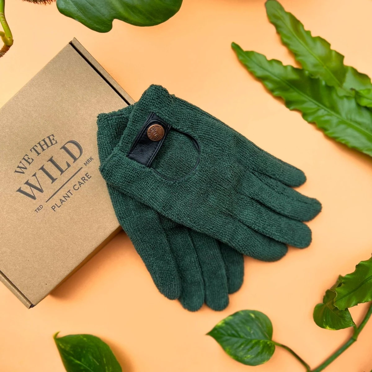 Plant Cleaning Gloves - Reusable Microfiber Leaf Care Gloves 4 Plant Cleaning Gloves - Reusable Microfiber Leaf Care Gloves - Image 2
