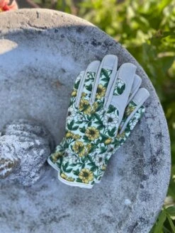 Women's Floral Gardening And Project Gloves "The Betsy" -Ed's plant shop womens floral gardening and project gloves the betsy 385821